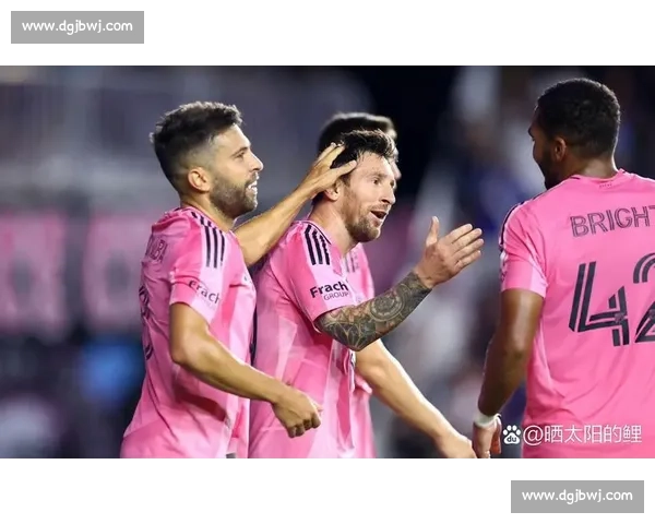 泪目谢幕！梅西双响圆梦纪念碑球场